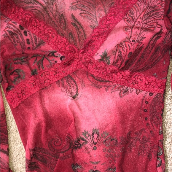 Tops - Picture 8 of 8